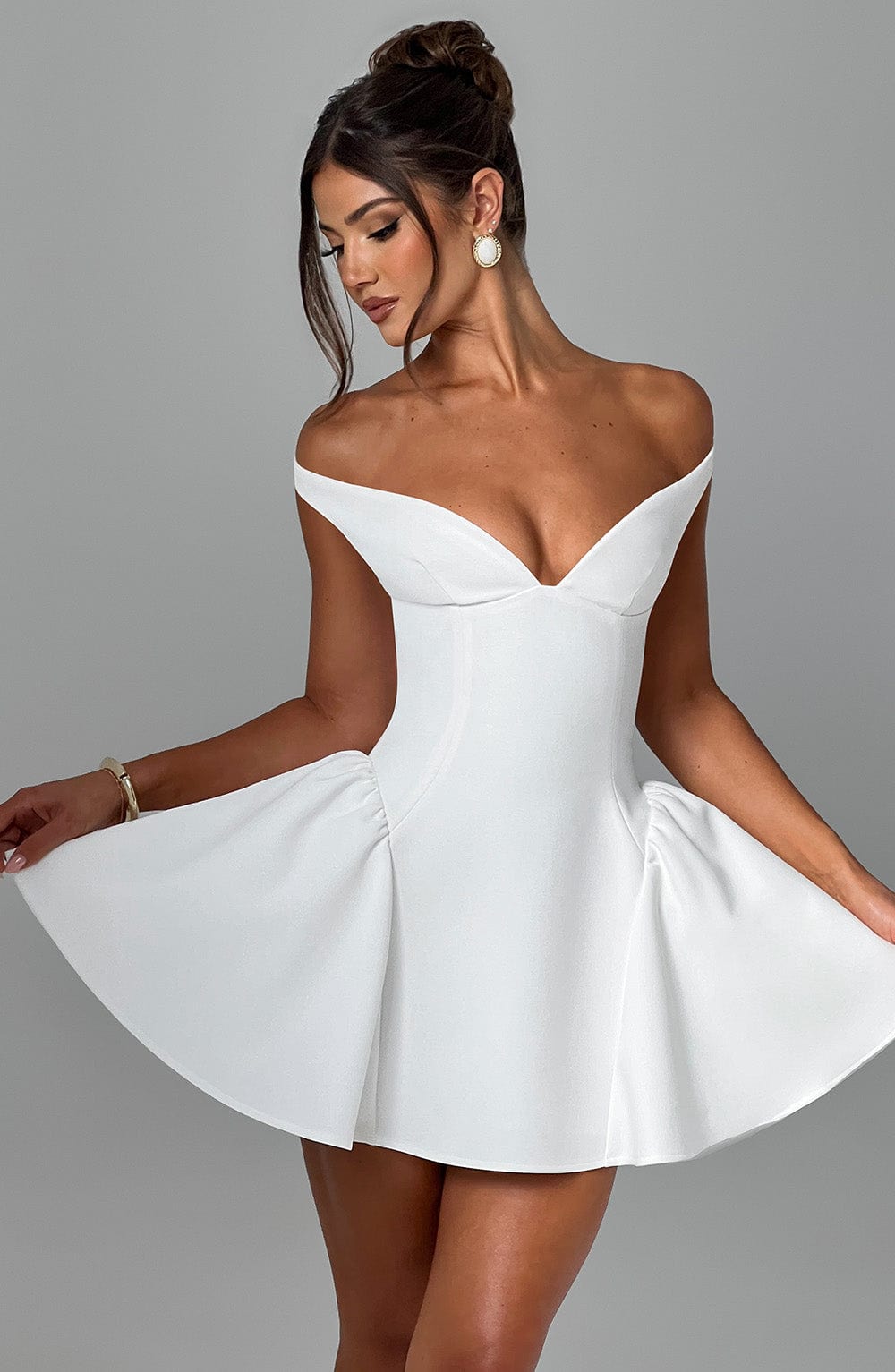 Elyra | Voluminous Ivory Mini Dress