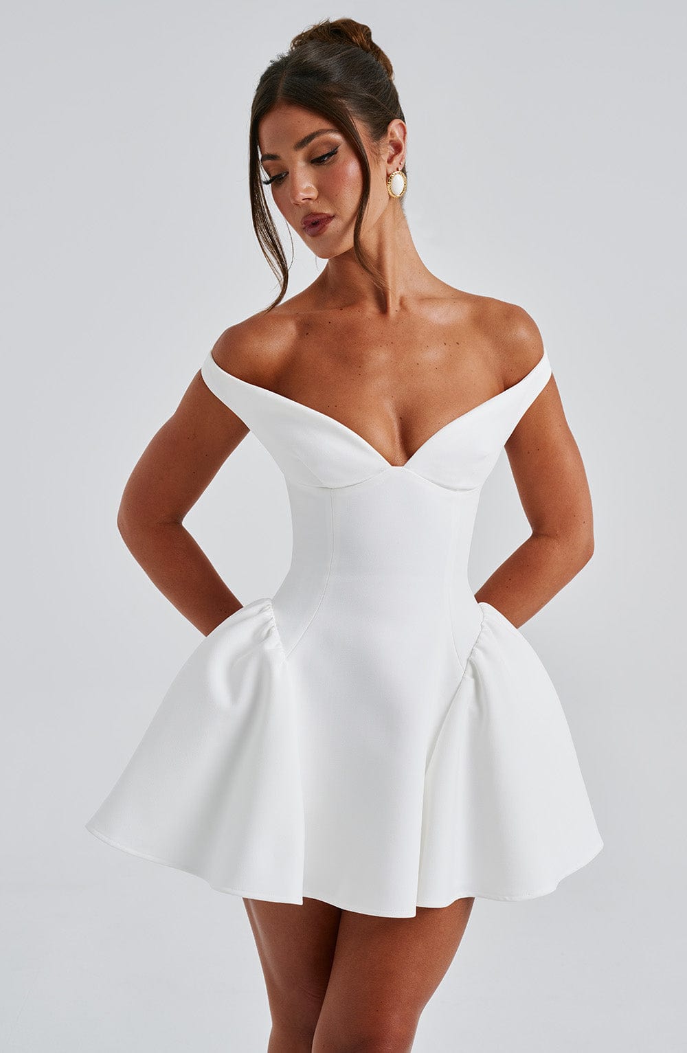 Elyra | Voluminous Ivory Mini Dress