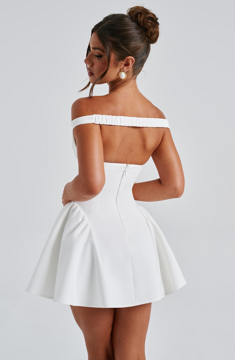 Elyra | Voluminous Ivory Mini Dress