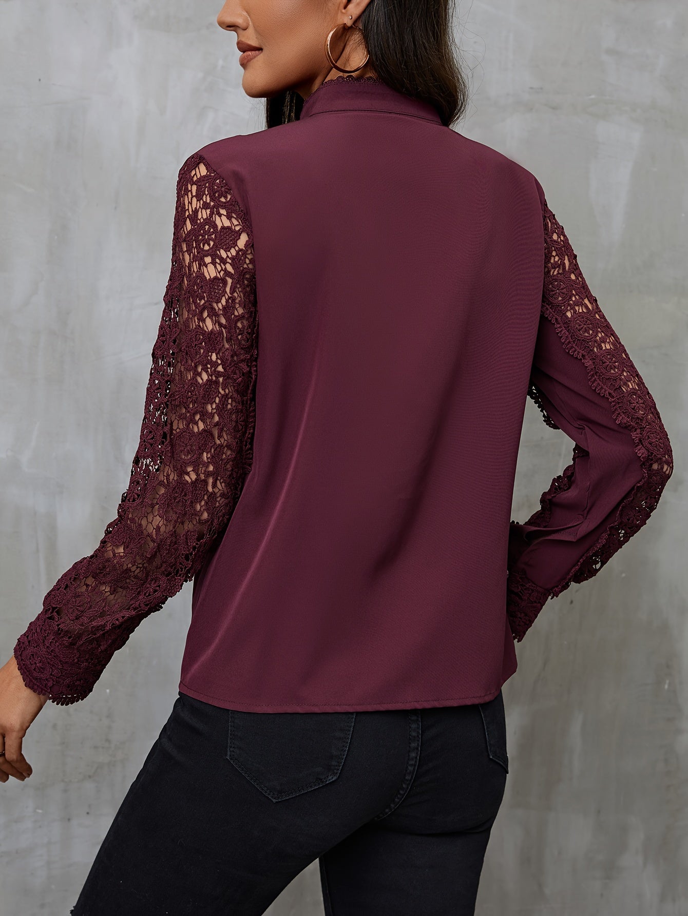 Valenne | Lace Elegance Blouse